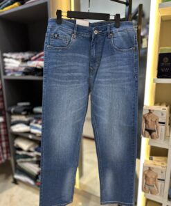 Calvin Klein Straight Fit Jeans